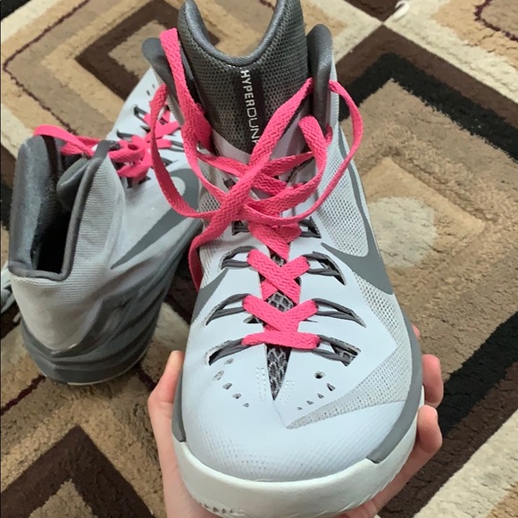 Hyperdunk Basketball Shoes - Picture 3 of 4